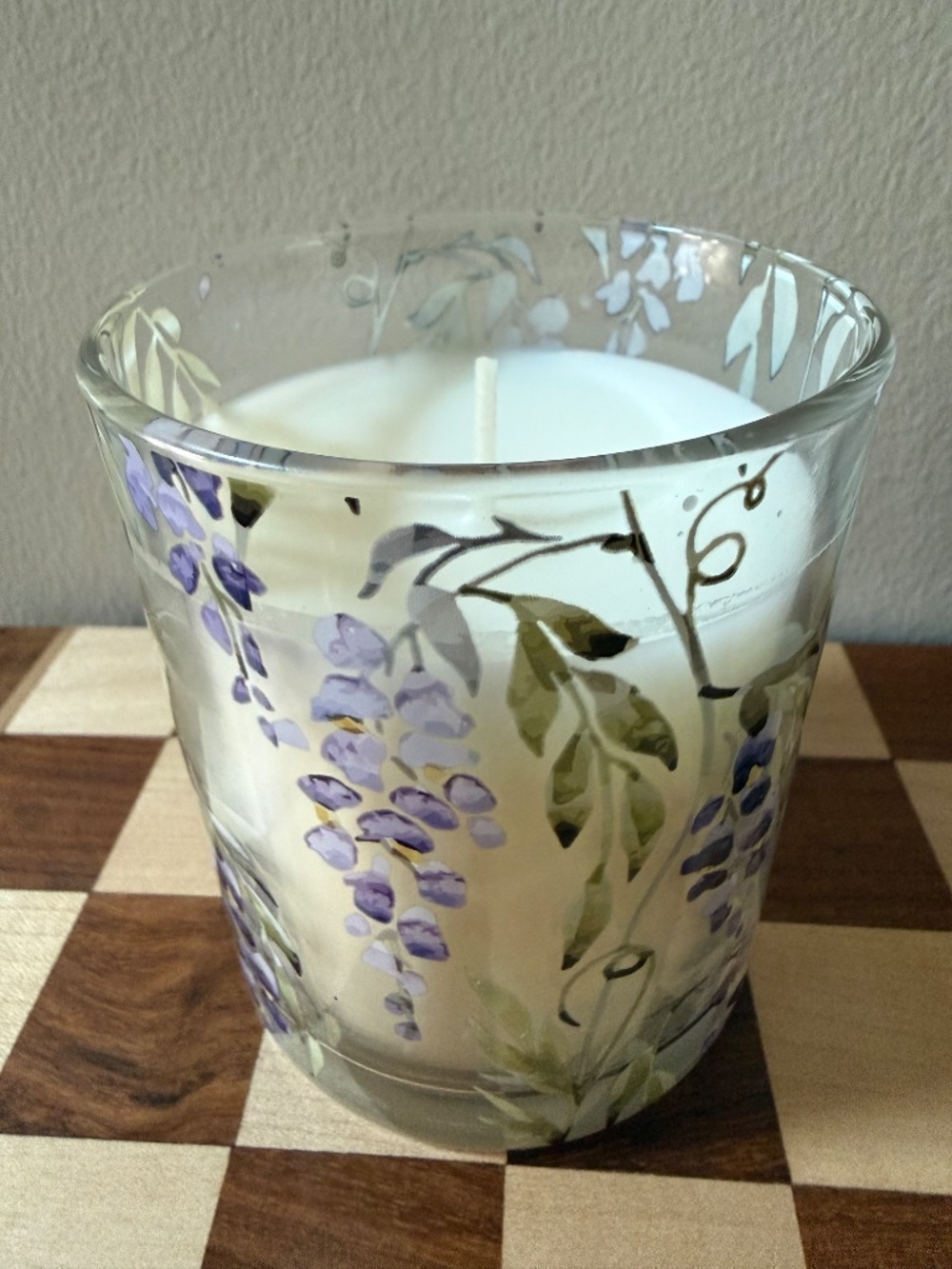 Simply Indulgent Sugar Iris 7 oz Soy Candle New Floral Glass Jar